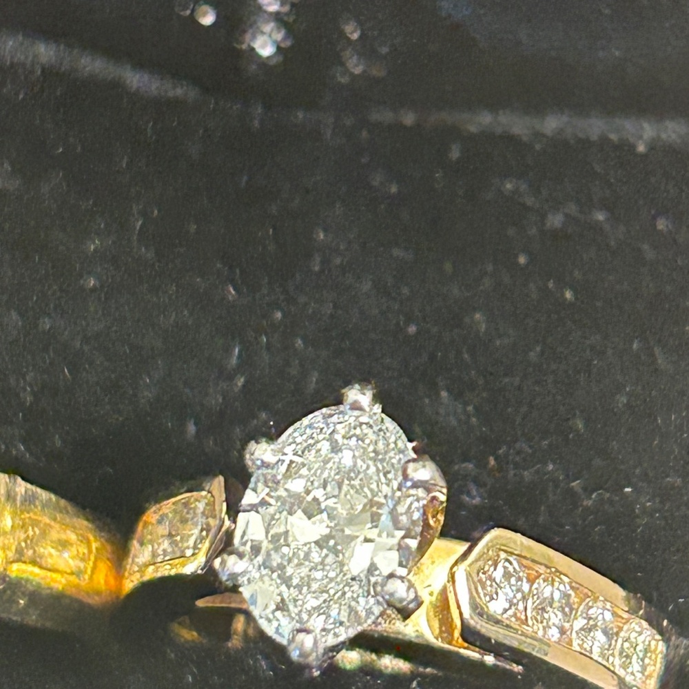 .95 Carat Center Diamond Ring Set.  Natural, Not Lab Grown.  14K Yellow Gold. - Picture 15 of 17